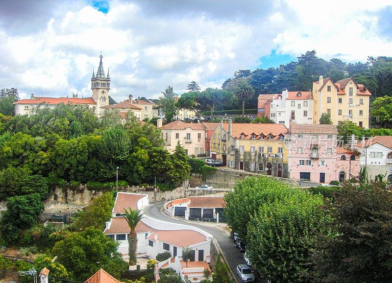 从Palacio Nacional de Sintra，葡萄牙，辛特拉村